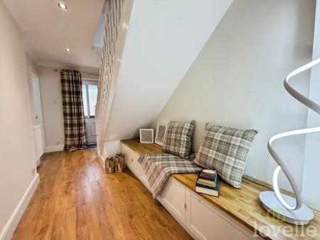 4 bedroom Detached house for sale in The Croft, Beckingham, DN10