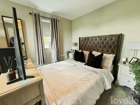 2 bedroom Semi-detached house for sale in Deerlands Way, Beckingham, DN10