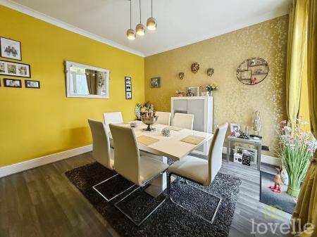 3 bedroom Semi-detached house for sale in Nelson Street, Gainsborough, DN21