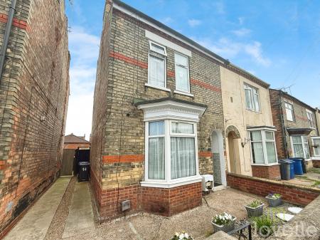 3 bedroom Semi-detached house for sale in Nelson Street, Gainsborough, DN21