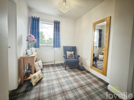 3 bedroom Semi-detached house for sale in Gainsborough Road, Lea, DN21