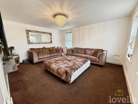 3 bedroom Detached house for sale in Parkside Way, Gainsborough, DN21