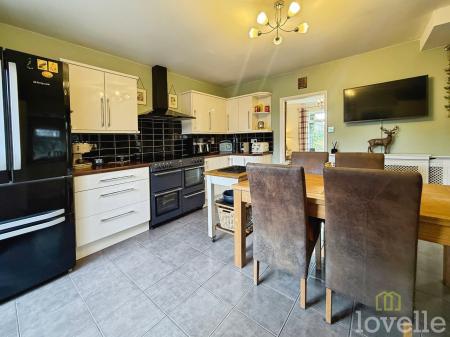 2 bedroom End of terrace house for sale in High Street, Blyton, DN21