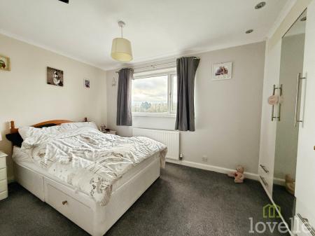 2 bedroom Semi-detached house for sale in Copper Beech Close, Gainsborough, DN21