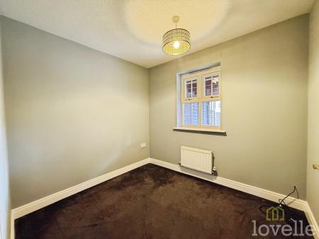 3 bedroom Semi-detached house for sale in The Holt, Gainsborough, DN21