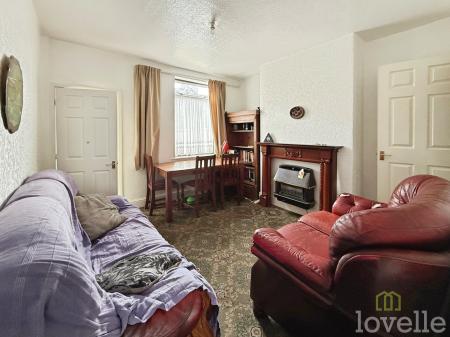 2 bedroom Terraced House for sale in Lewis Street, Gainsborough, DN21