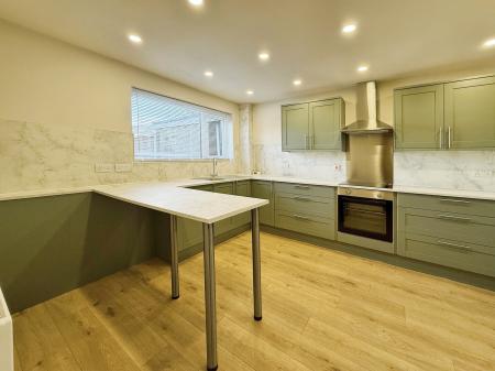 3 bedroom Terraced House for sale in Gill Green Walk, Clarborough, DN22