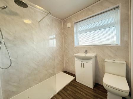 3 bedroom Terraced House for sale in Gill Green Walk, Clarborough, DN22