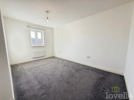 3 bedroom Town house for sale in Alderton Chase, Gainsborough, DN21