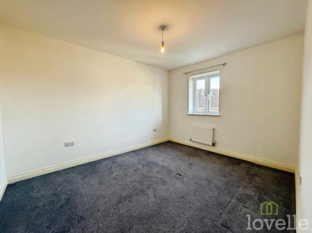 3 bedroom Town house for sale in Alderton Chase, Gainsborough, DN21