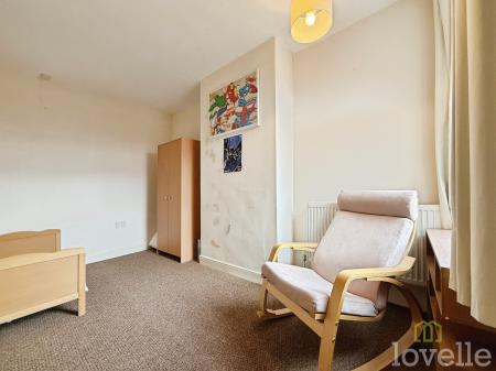 3 bedroom Terraced House for sale in Rectory Avenue, Gainsborough, DN21