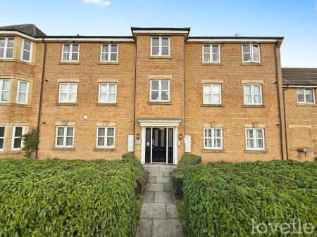 2 bedroom Apartment for sale in Adlington Mews, Gainsborough, DN21