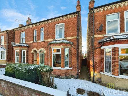 Arthur Road, Gainsborough, DN21