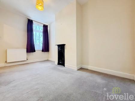 2 bedroom Terraced House for sale in Rectory Avenue, Gainsborough, DN21