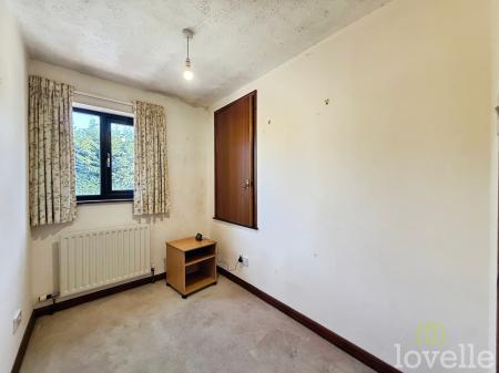 2 bedroom Flat for sale in Warren Close, Gainsborough, DN21