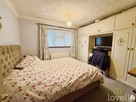 2 bedroom Detached bungalow for sale in Poplar Lane, Corringham, DN21