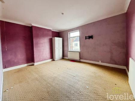 2 bedroom Semi-detached house for sale in Cecil Street, Gainsborough, DN21