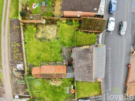 3 bedroom Detached house for sale in Newbigg, Westwoodside, DN9