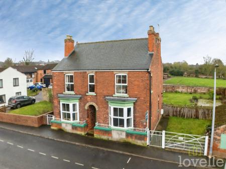 3 bedroom Detached house for sale in Newbigg, Westwoodside, DN9