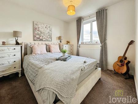 4 bedroom Detached house for sale in Priory Way, Lea, DN21