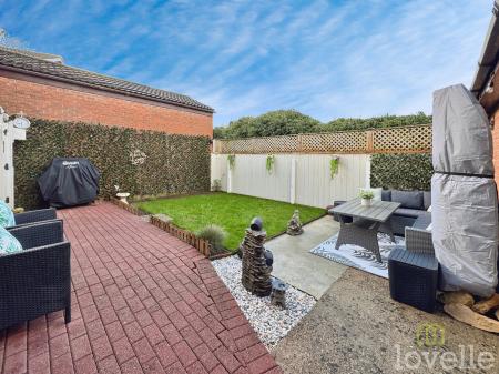 4 bedroom Detached house for sale in Priory Way, Lea, DN21