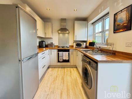 2 bedroom Semi-detached house for sale in Bob Rainsforth Way, Gainsborough, DN21