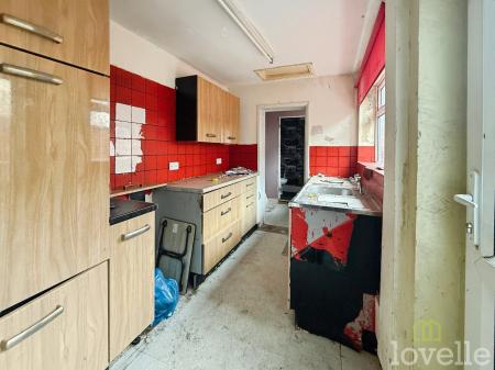 2 bedroom Terraced House for sale in Darwin Street, Gainsborough, DN21