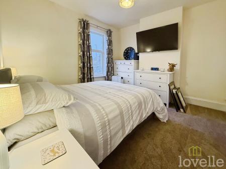 3 bedroom Terraced House for sale in Colville Terrace, Gainsborough, DN21