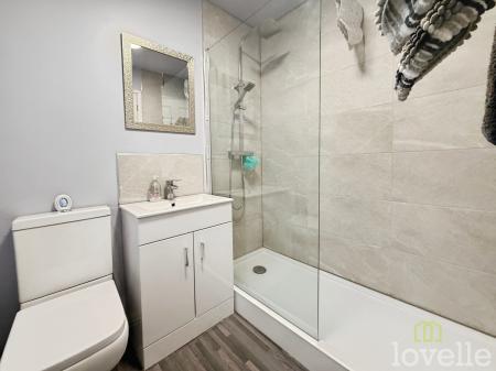 3 bedroom Terraced House for sale in Colville Terrace, Gainsborough, DN21