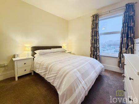 3 bedroom Terraced House for sale in Colville Terrace, Gainsborough, DN21