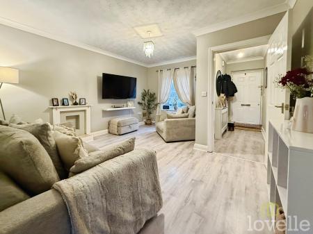 3 bedroom Terraced House for sale in Rectory Lea, Fillingham, DN21