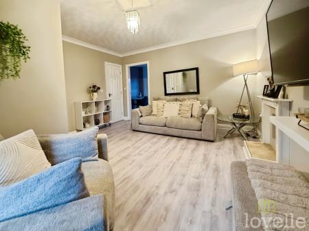 3 bedroom Terraced House for sale in Rectory Lea, Fillingham, DN21