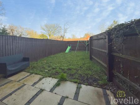 3 bedroom Terraced House for sale in Rectory Lea, Fillingham, DN21