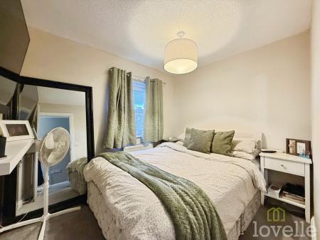 3 bedroom Terraced House for sale in Rectory Lea, Fillingham, DN21