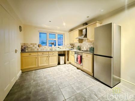 4 bedroom Detached house for sale in Trent Approach, Marton, DN21