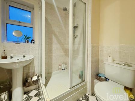 4 bedroom Detached house for sale in Trent Approach, Marton, DN21