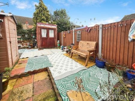 3 bedroom Semi-detached house for sale in Balfour Street, Gainsborough, DN21