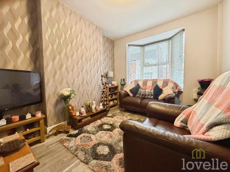 3 bedroom Semi-detached house for sale in Balfour Street, Gainsborough, DN21