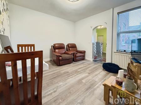 3 bedroom Semi-detached house for sale in Balfour Street, Gainsborough, DN21