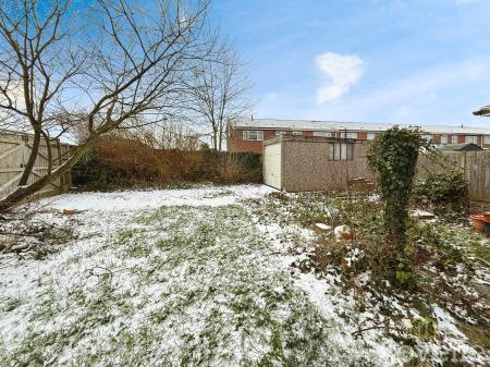 3 bedroom Semi-detached house for sale in Risehome Road, Gainsborough, DN21