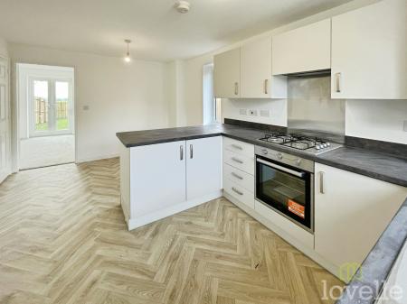 3 bedroom Detached house to let in St Georges Close, Gainsborough, DN21