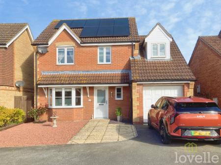 4 bedroom Detached house for sale in Trent Approach, Marton, DN21