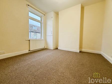 2 bedroom Terraced House to let in Linden Terrace, Gainsborough, DN21