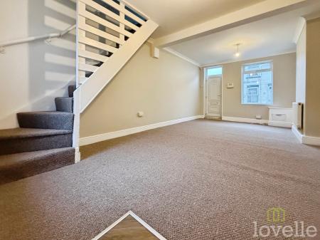 2 bedroom Terraced House to let in Linden Terrace, Gainsborough, DN21