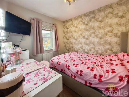 4 bedroom Detached house for sale in Heron Drive, Gainsborough, DN21