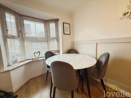 4 bedroom Detached house for sale in Heron Drive, Gainsborough, DN21