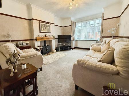 3 bedroom Detached house for sale in Lime Tree Avenue, Gainsborough, DN21