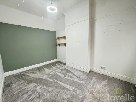 3 bedroom Semi-detached house for sale in George Street, Gainsborough, DN21