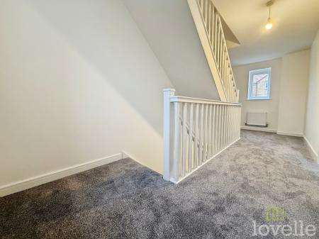 2 bedroom Semi-detached house to let in Eliot Drive, Gainsborough, DN21