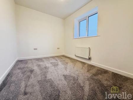 2 bedroom Semi-detached house to let in Eliot Drive, Gainsborough, DN21